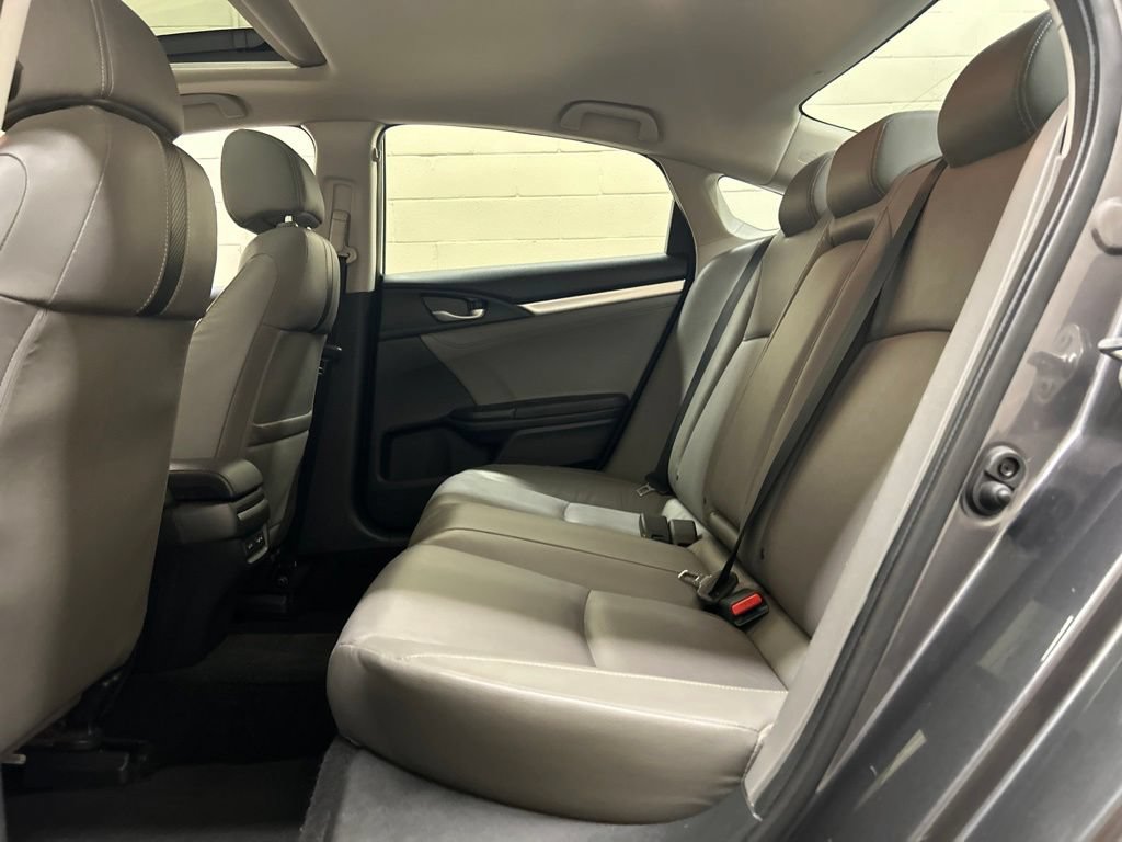 Used 2018 Honda Civic Touring image 8