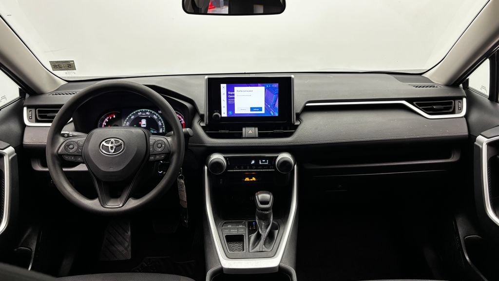 Used 2023 Toyota RAV4 LE FWD image 28