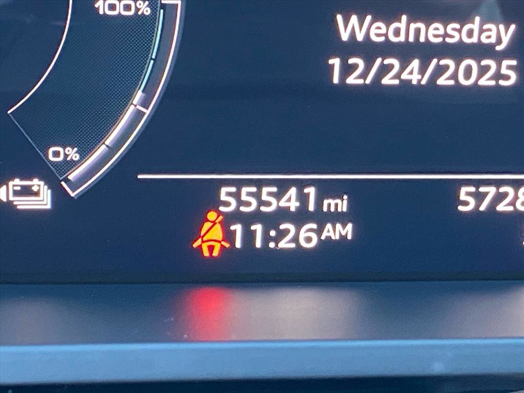 Used 2022 Audi e-tron Premium image 14