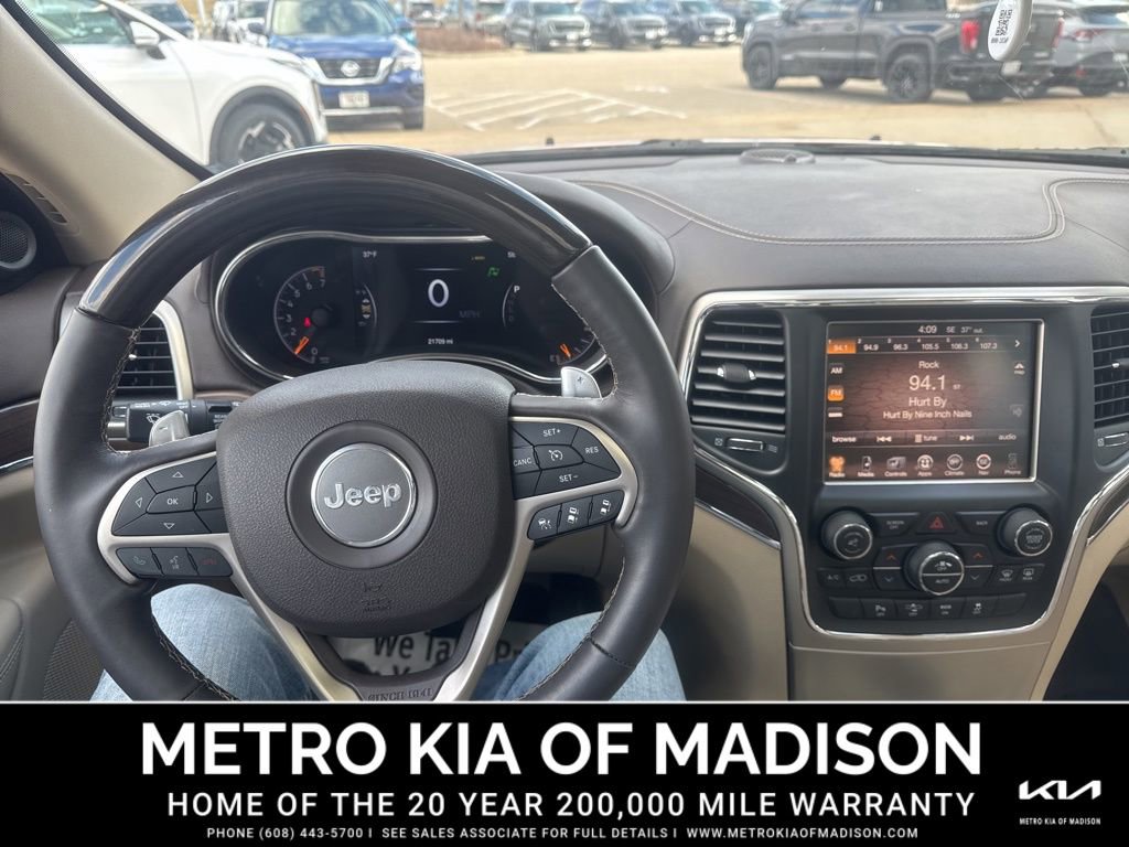 Used 2014 Jeep Grand Cherokee Overland w/ Advanced Technology Group image 18