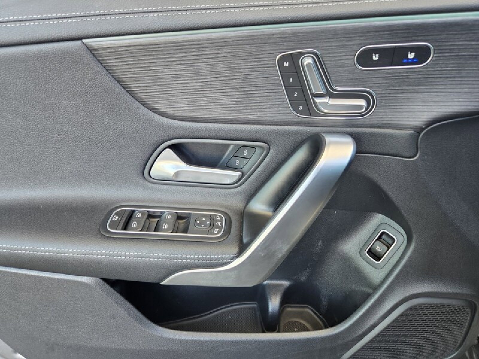 Certified 2022 Mercedes-Benz CLA 250 image 23