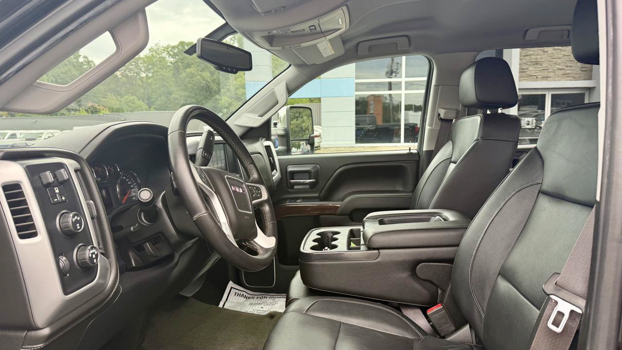 Used 2017 GMC Sierra 2500 SLT w/ Duramax Plus Package AWD/4WD image 15