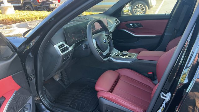 Certified 2025 BMW 330i xDrive Sedan w/ Premium Package AWD/4WD image 4