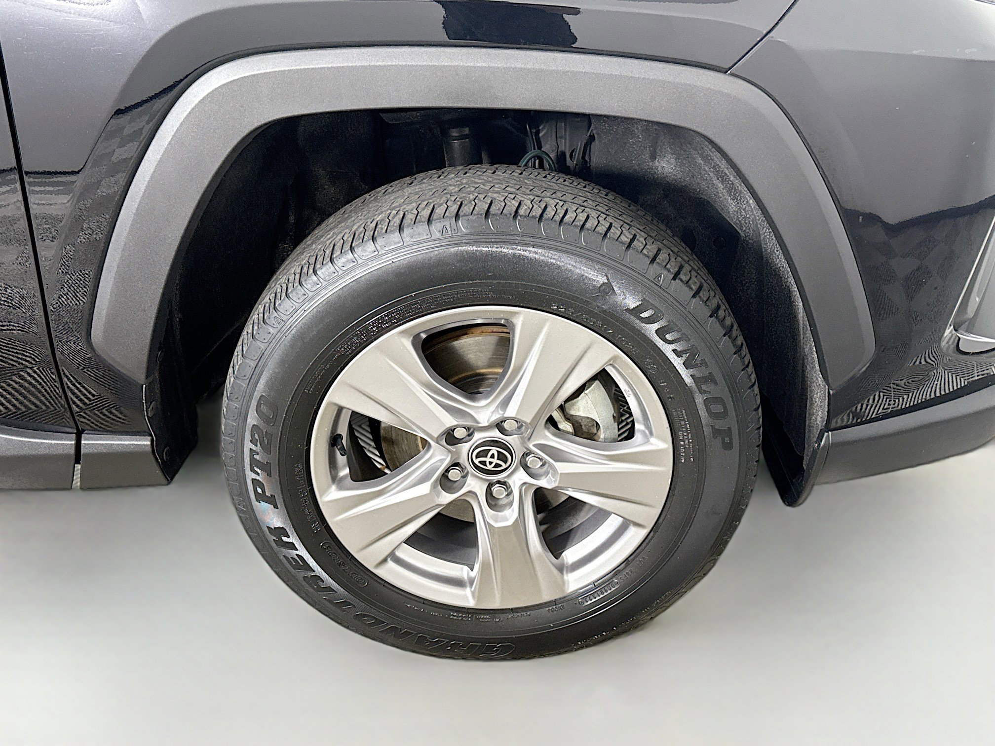 Used 2023 Toyota RAV4 XLE w/ Convenience Package image 32