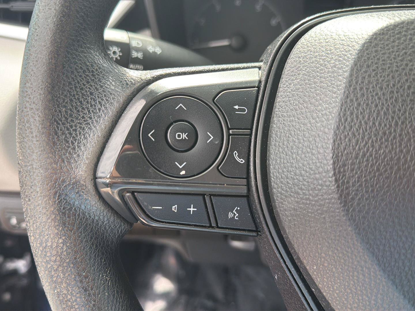 Used 2024 Toyota Corolla LE FWD image 20