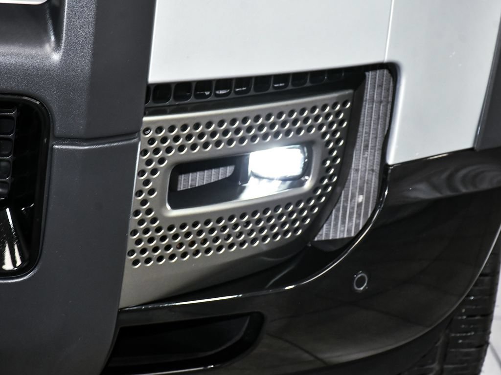 Used 2021 Land Rover Defender 90 X-Dynamic S AWD/4WD image 73