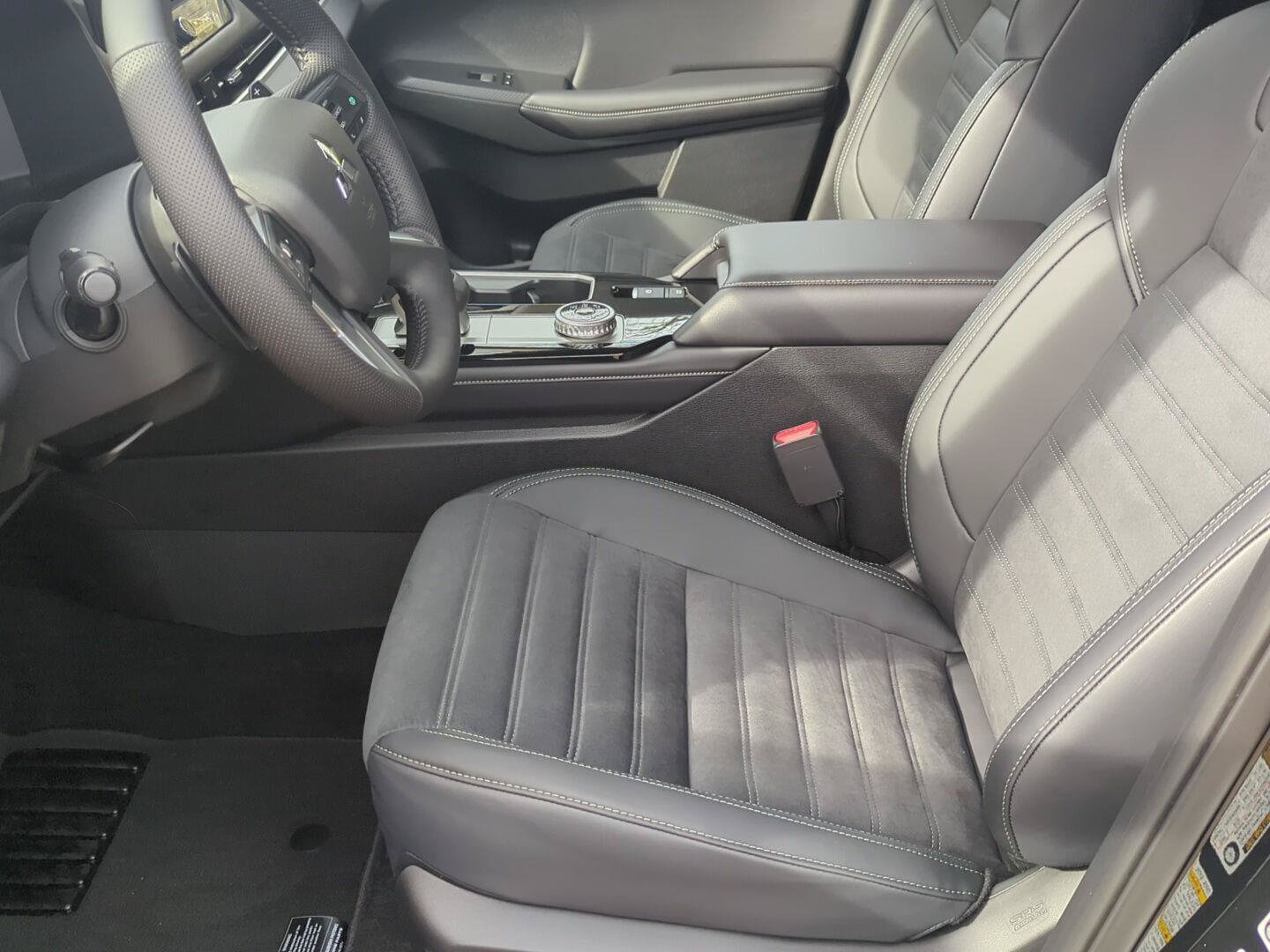 New 2026 Mitsubishi Outlander SE AWD/4WD image 11