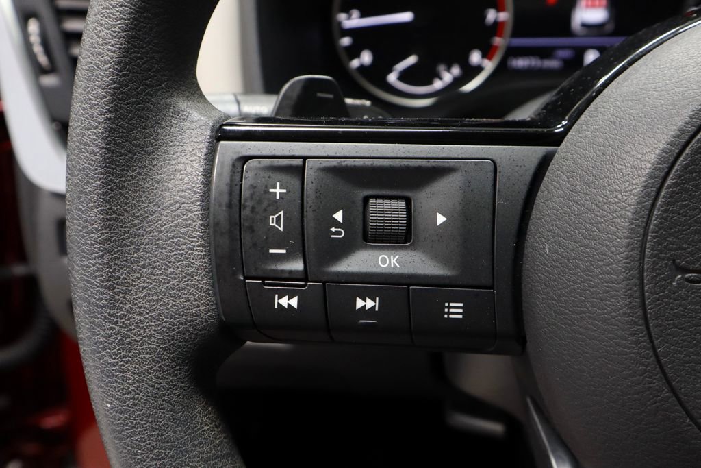 Certified 2023 Nissan Rogue SV image 27