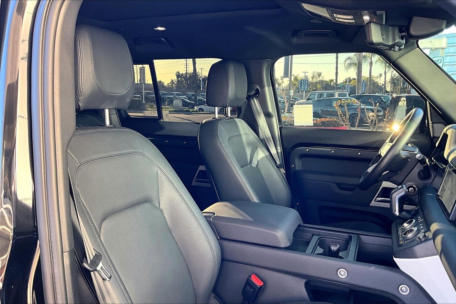 Used 2024 Land Rover Defender 110 S image 7