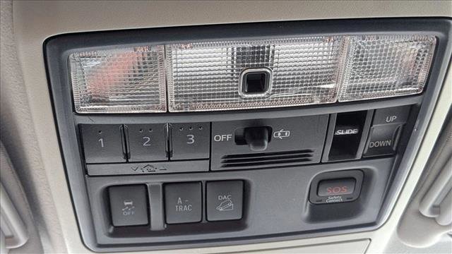 Used 2017 Toyota 4Runner Limited image 21