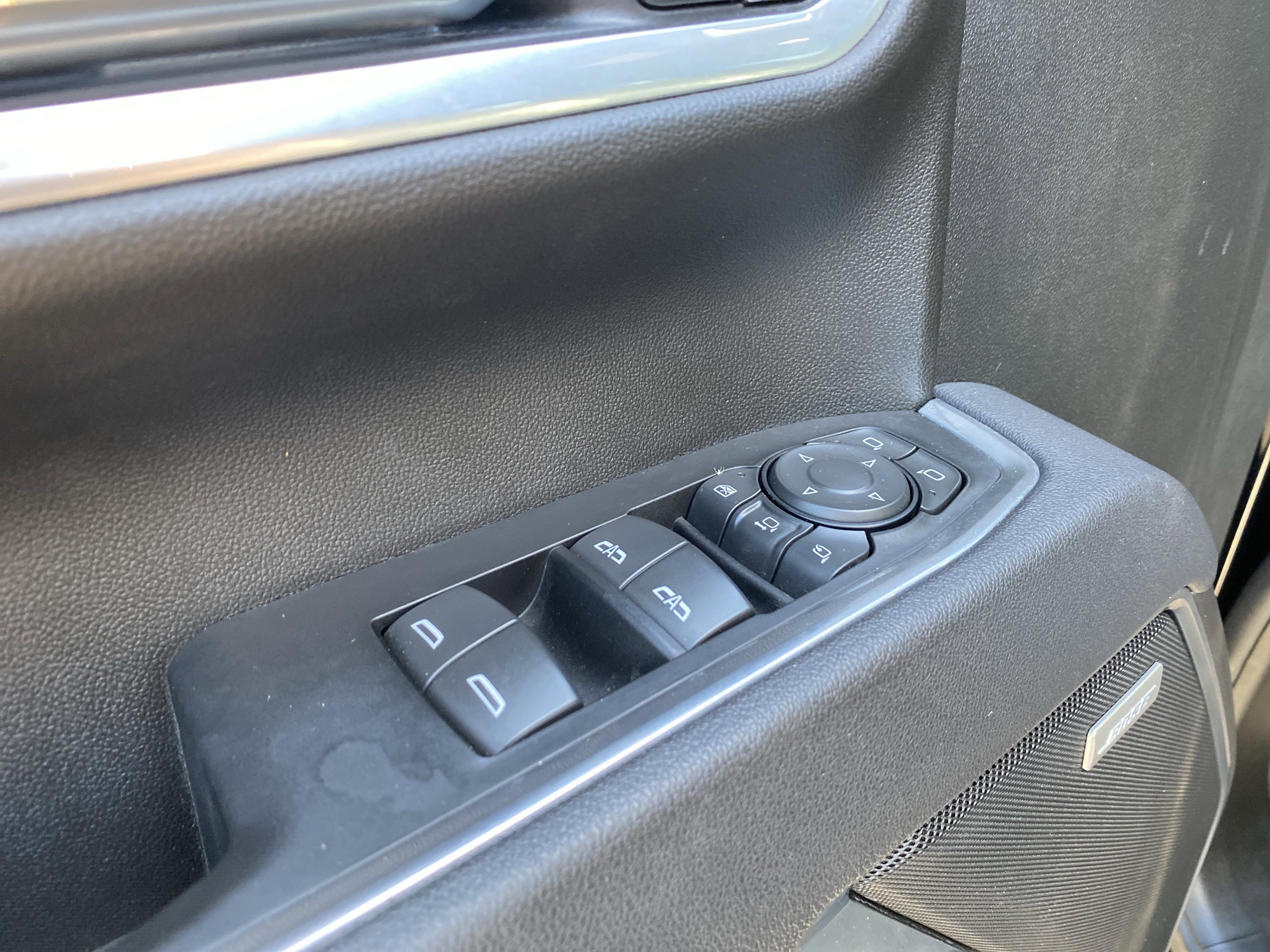 Used 2025 GMC Sierra 2500 SLT w/ SLT Convenience Package image 24