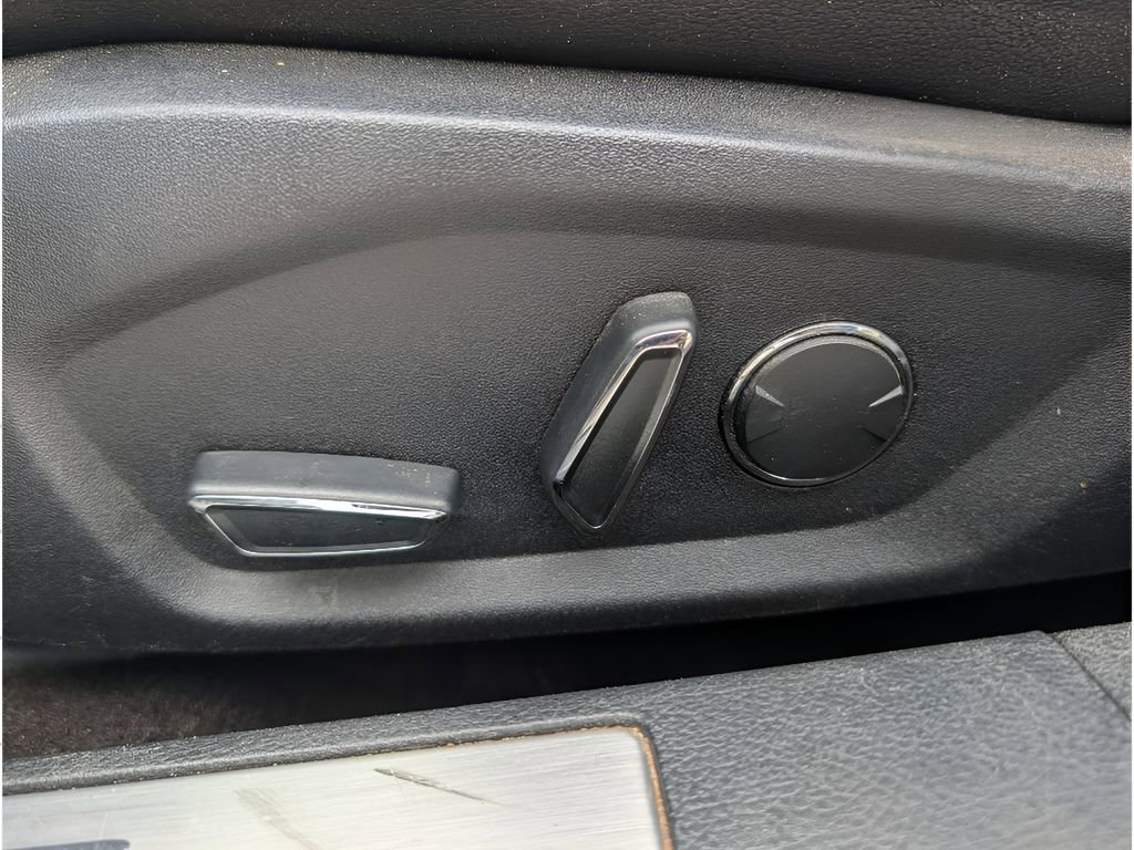 Used 2018 Ford Fusion Titanium AWD/4WD image 14