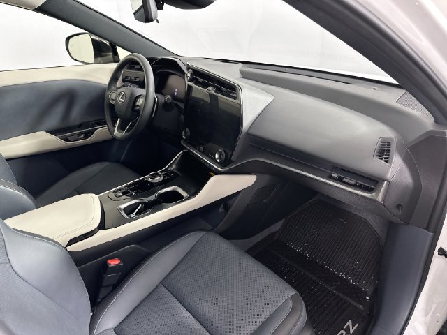 Used 2023 Lexus RZ 450e Premium w/ Technology Package AWD/4WD image 30