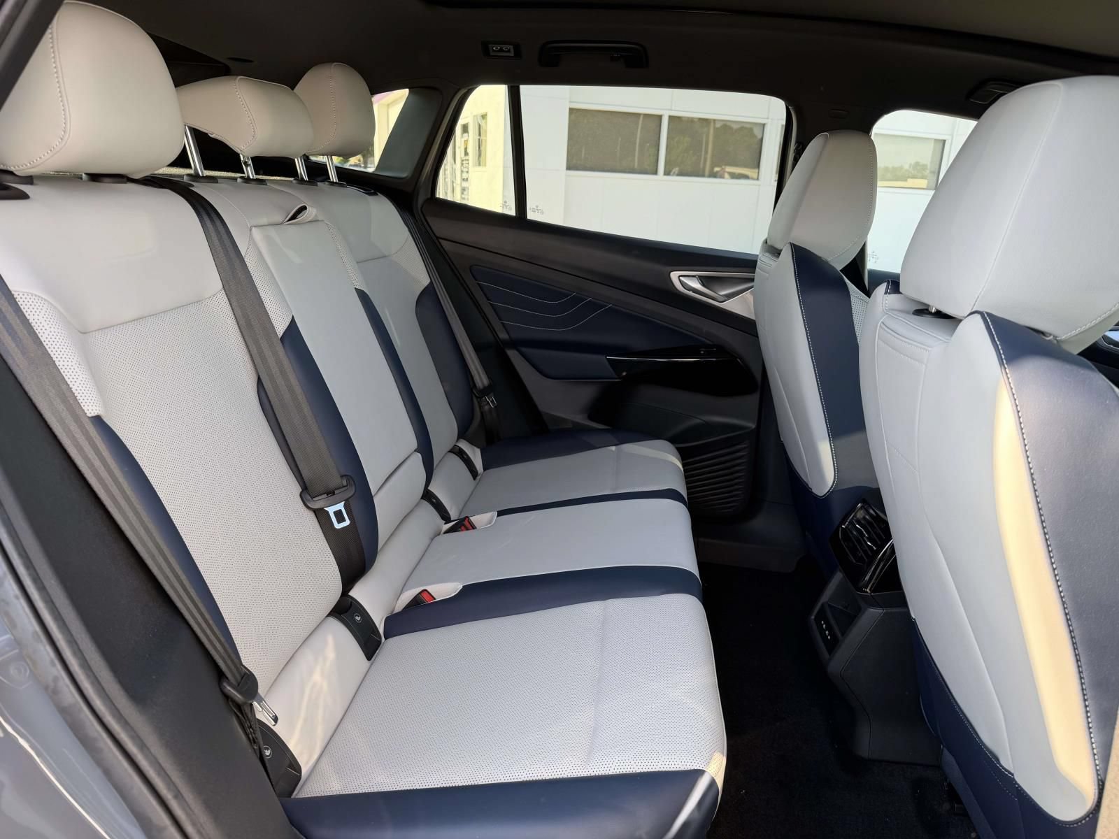 New 2026 Volkswagen ID.4 Pro S AWD/4WD image 11