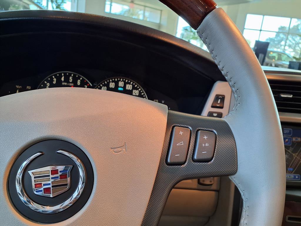 Used 2006 Cadillac XLR image 22