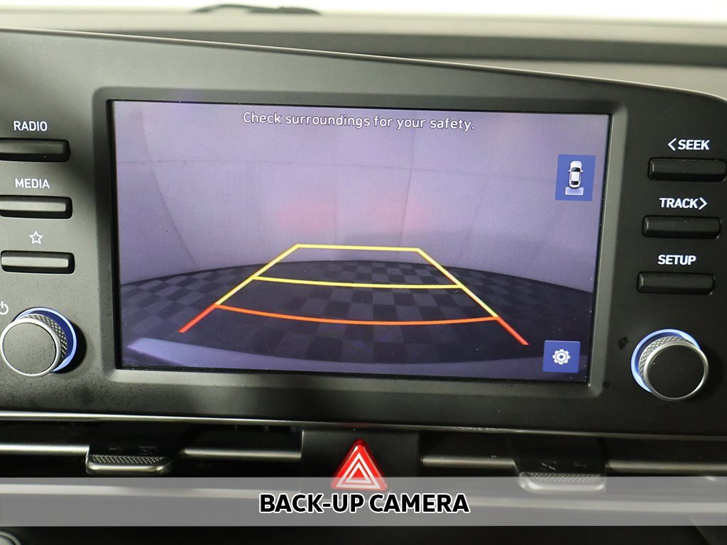 Used 2023 Hyundai Elantra SEL image 6