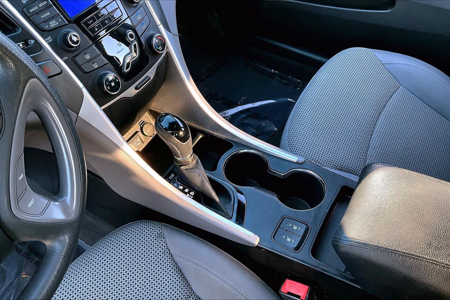Used 2013 Hyundai Sonata GLS w/ Popular Equipment Pkg FWD image 16