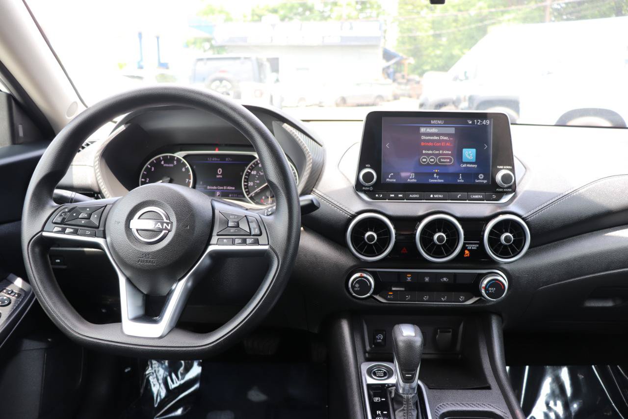 Used 2024 Nissan Sentra SV FWD image 17