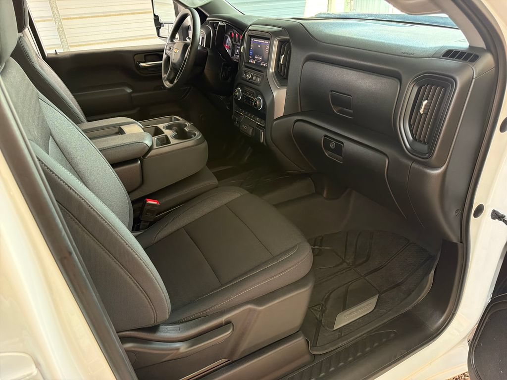Used 2024 Chevrolet Silverado 2500 Custom w/ Custom Value Package AWD/4WD image 27