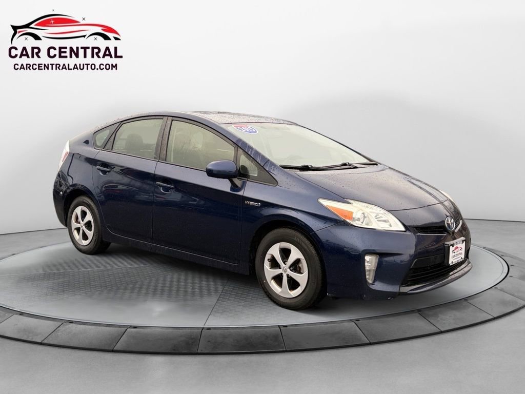 Used 2015 Toyota Prius Three image 7
