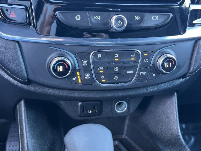 Used 2023 Chevrolet Traverse LT image 17