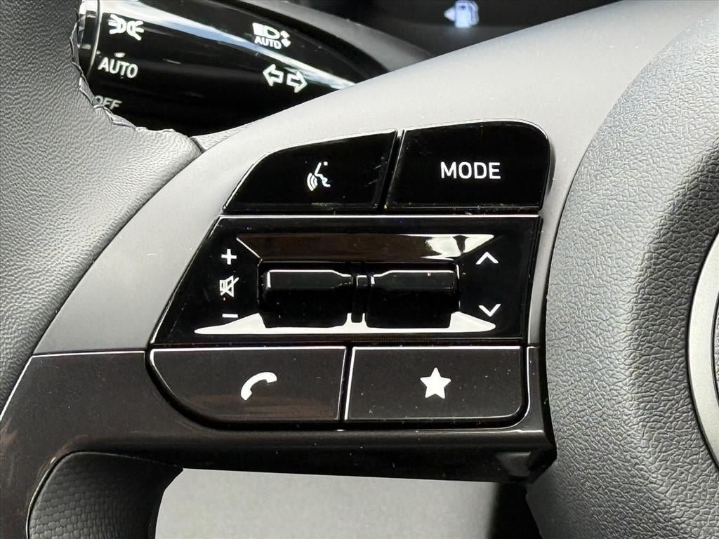 New 2026 Hyundai Elantra SEL Sport FWD image 19