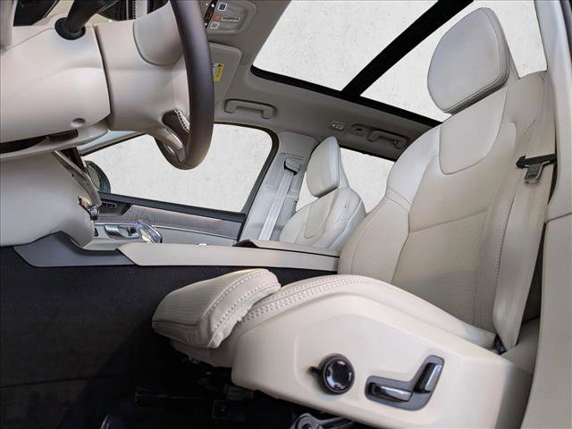 New 2026 Volvo XC90 T8 Ultra w/ Protection Package Premier image 4