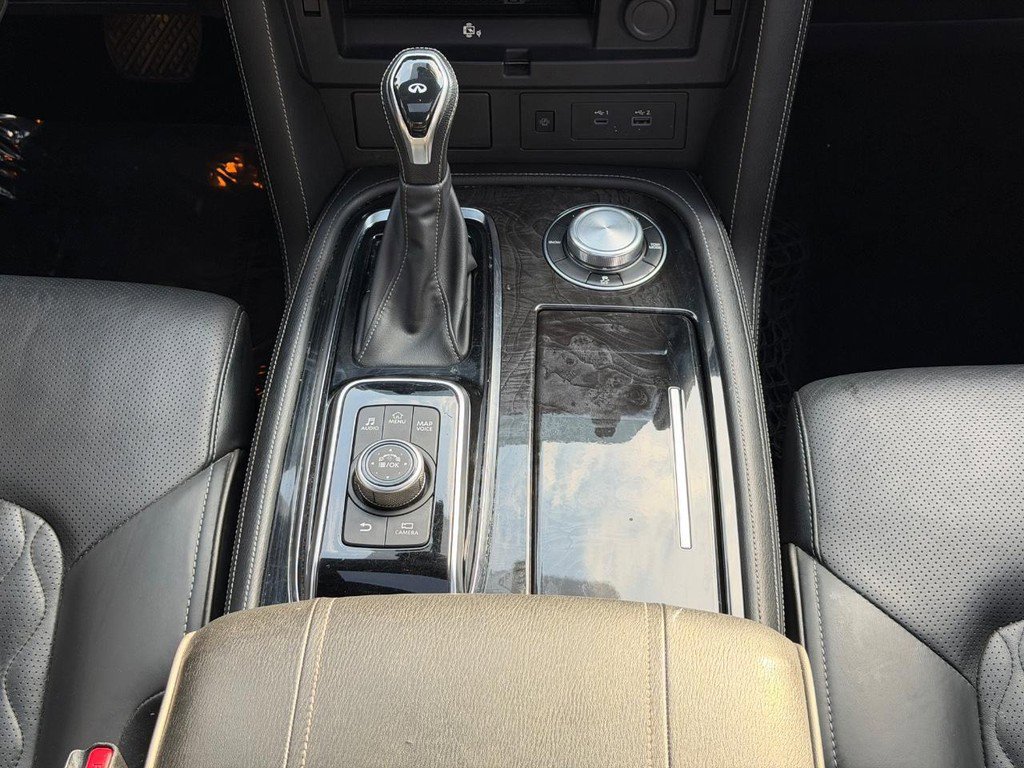 Used 2024 INFINITI QX80 Sensory w/ Cargo Package AWD/4WD image 15
