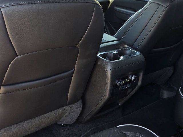 Used 2026 Buick Enclave Sport Touring FWD image 28