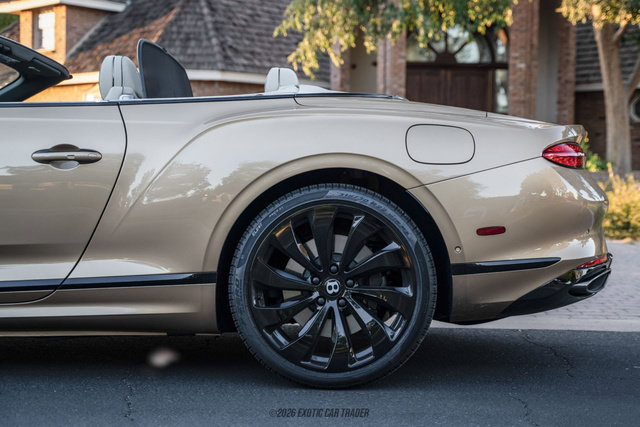 Used 2026 Bentley Continental GTC AWD/4WD image 5