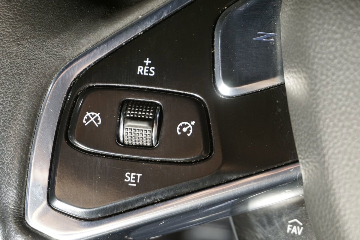 Used 2021 Chevrolet Corvette Stingray Preferred Cpe w/ Z51 Performance Package image 29