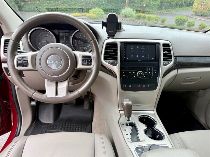 Used 2011 Jeep Grand Cherokee Laredo AWD/4WD image 9