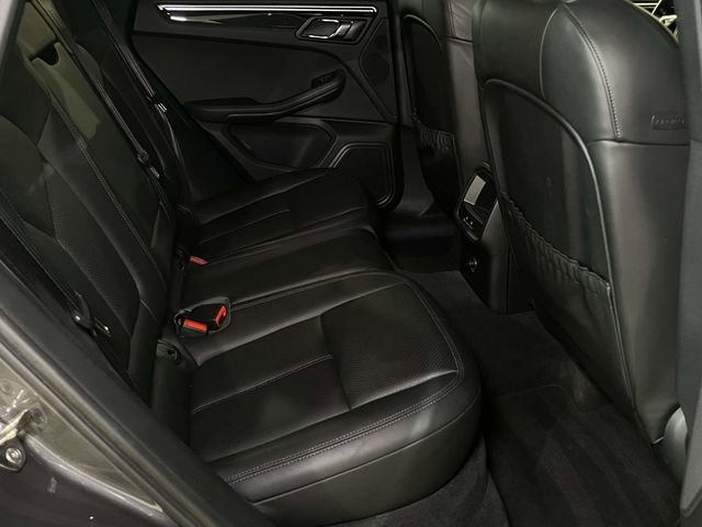 Used 2015 Porsche Macan S AWD/4WD image 22