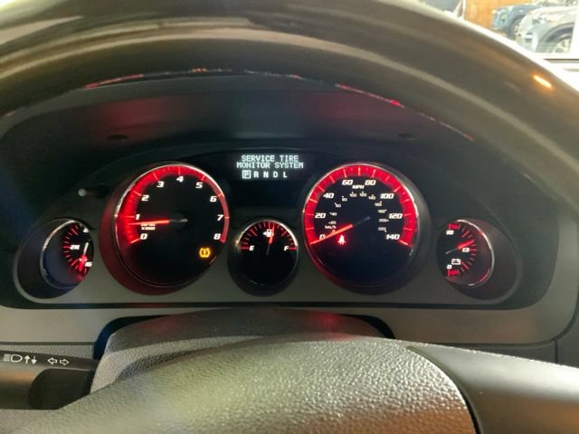 Used 2011 GMC Acadia Denali FWD image 18