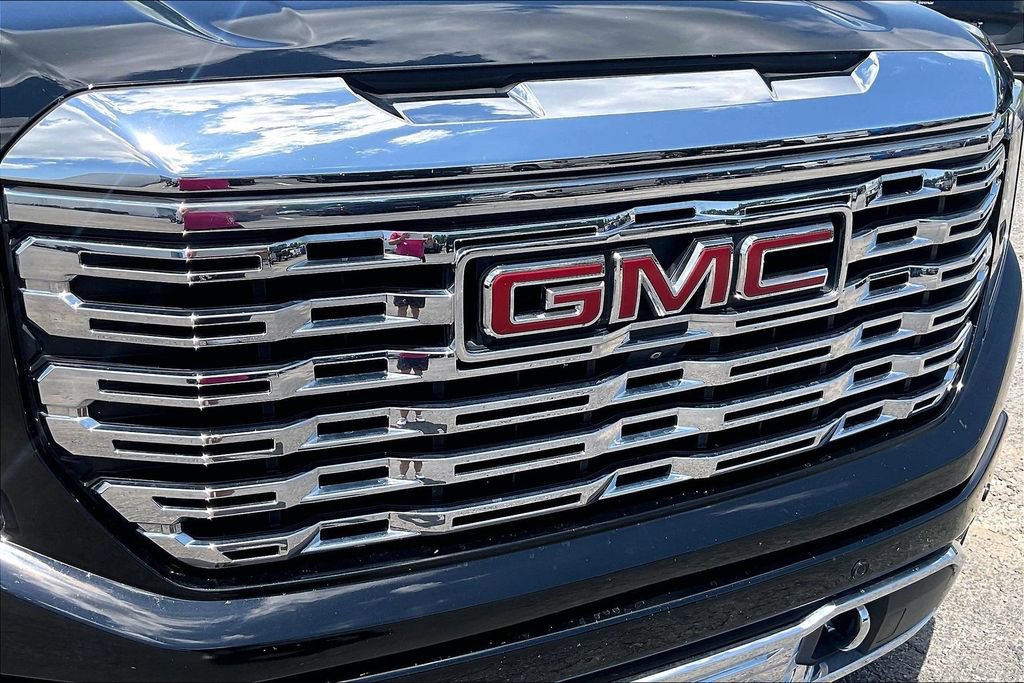 Used 2022 GMC Sierra 1500 Denali AWD/4WD image 34