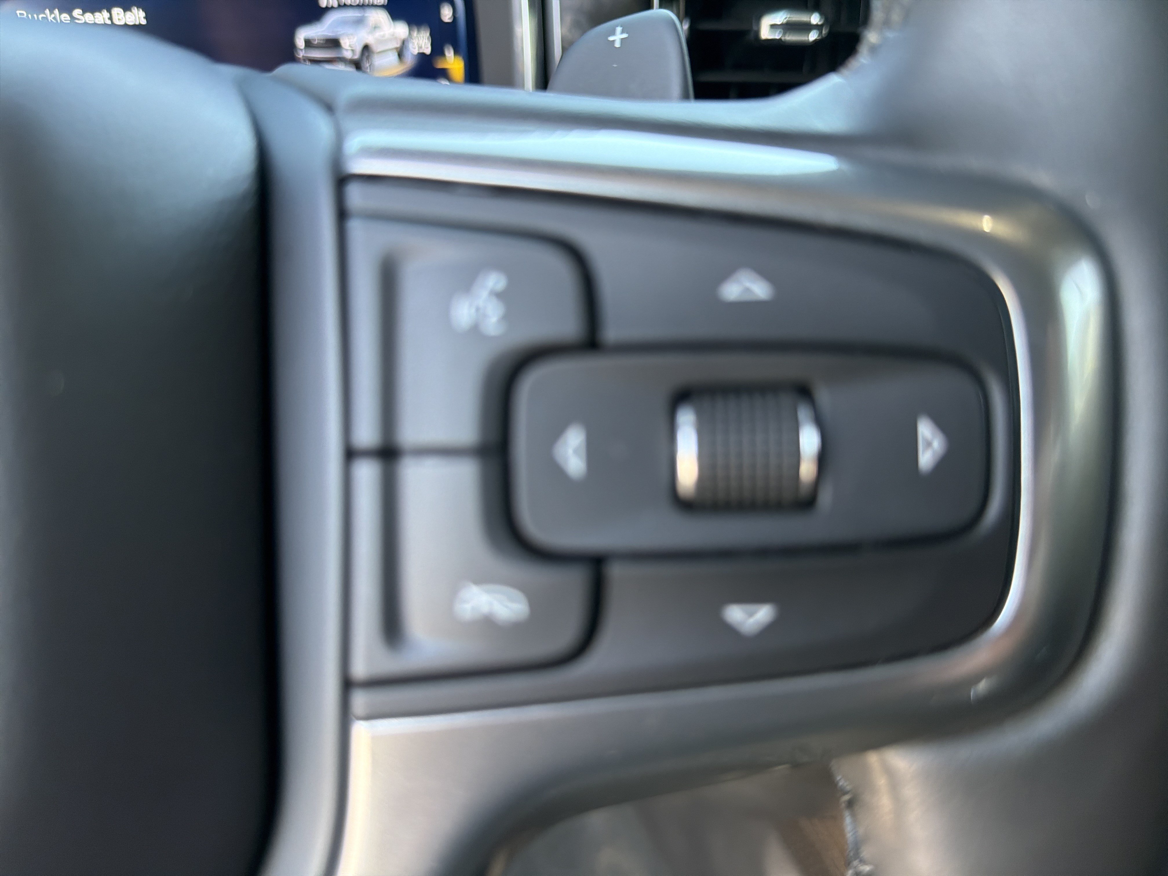 Used 2024 Chevrolet Silverado 1500 LT Trail Boss w/ Convenience Package II AWD/4WD image 30