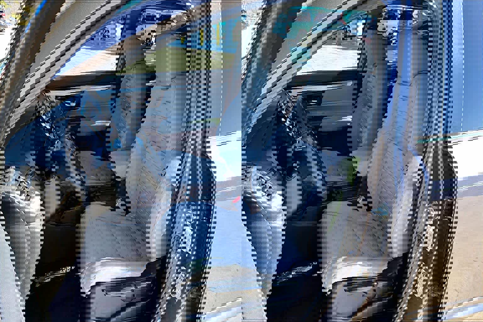 Used 2017 Honda CR-V LX image 7