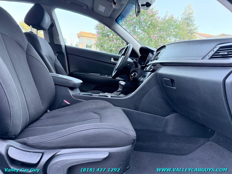 Used 2016 Kia Optima LX FWD image 10