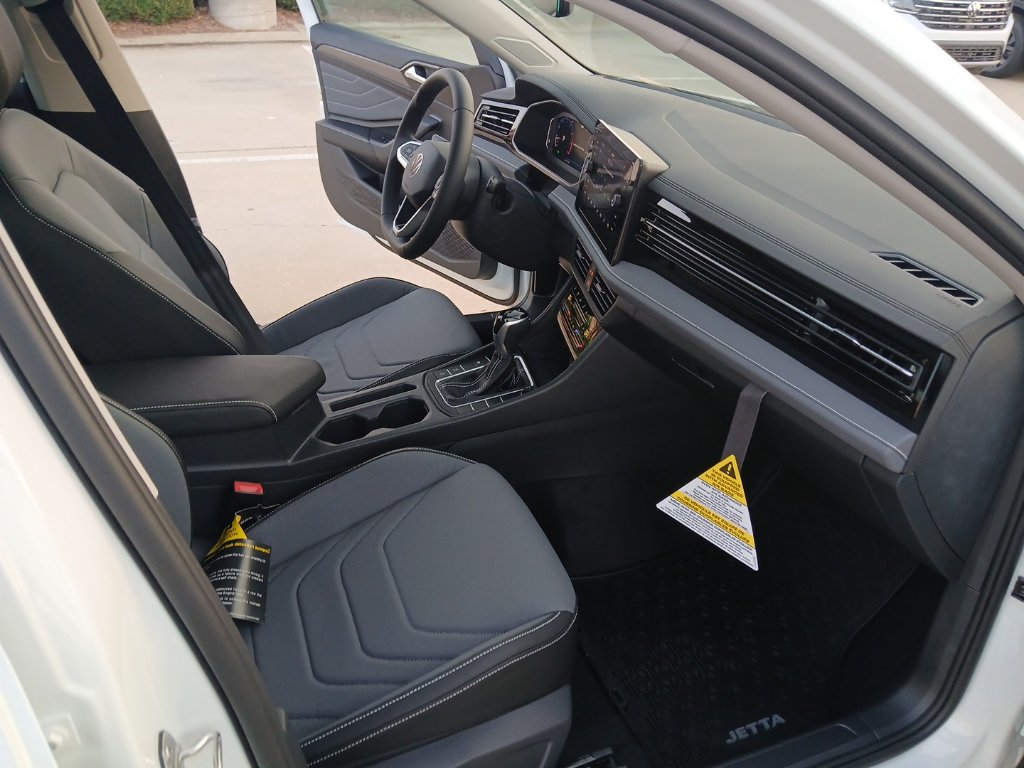 New 2027 Volkswagen Jetta SEL FWD image 25