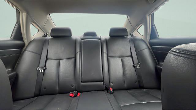 Used 2013 Nissan Altima 2.5 SL w/ Technology Pkg image 20