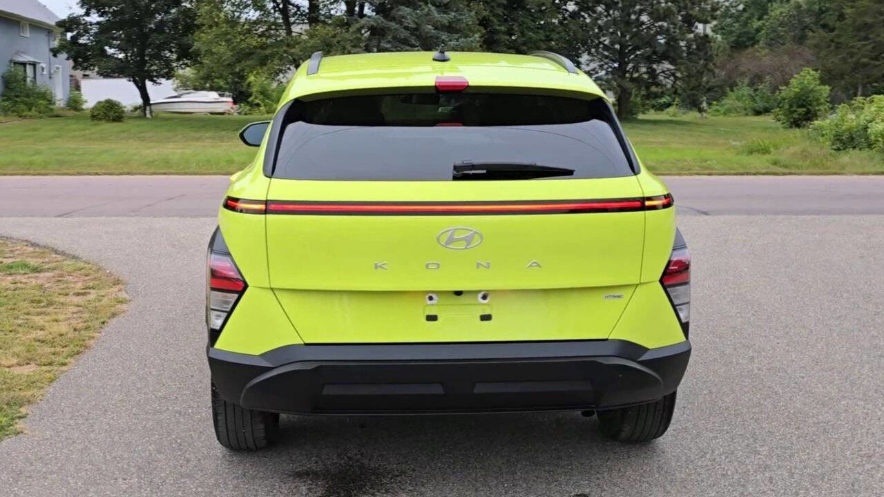 Used 2024 Hyundai Kona SEL image 4