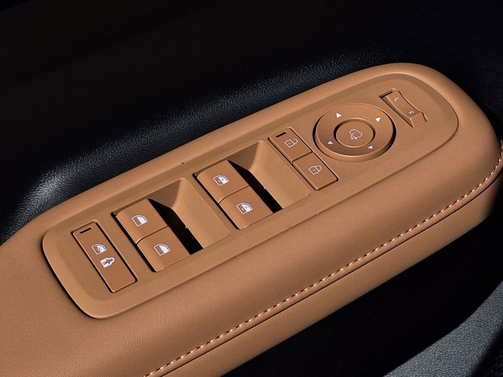 New 2025 Hyundai Santa Fe Limited image 10