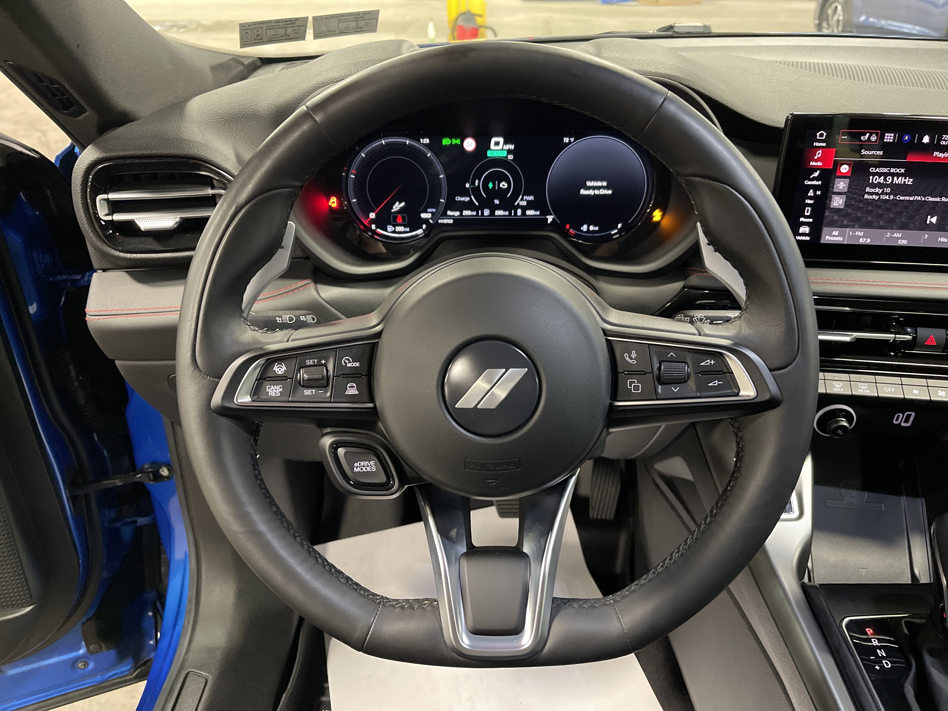 Used 2024 Dodge Hornet R/T Plus w/ Tech Pack Plus w/o Parking image 18