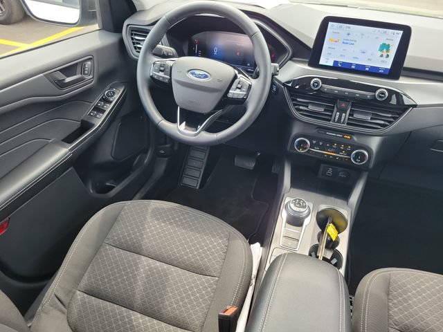 Certified 2024 Ford Escape Active AWD/4WD image 30