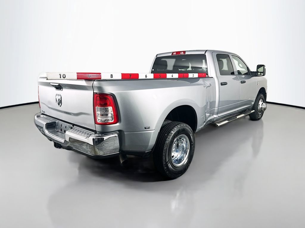 Used 2024 RAM 3500 Tradesman w/ Chrome Appearance Group image 7