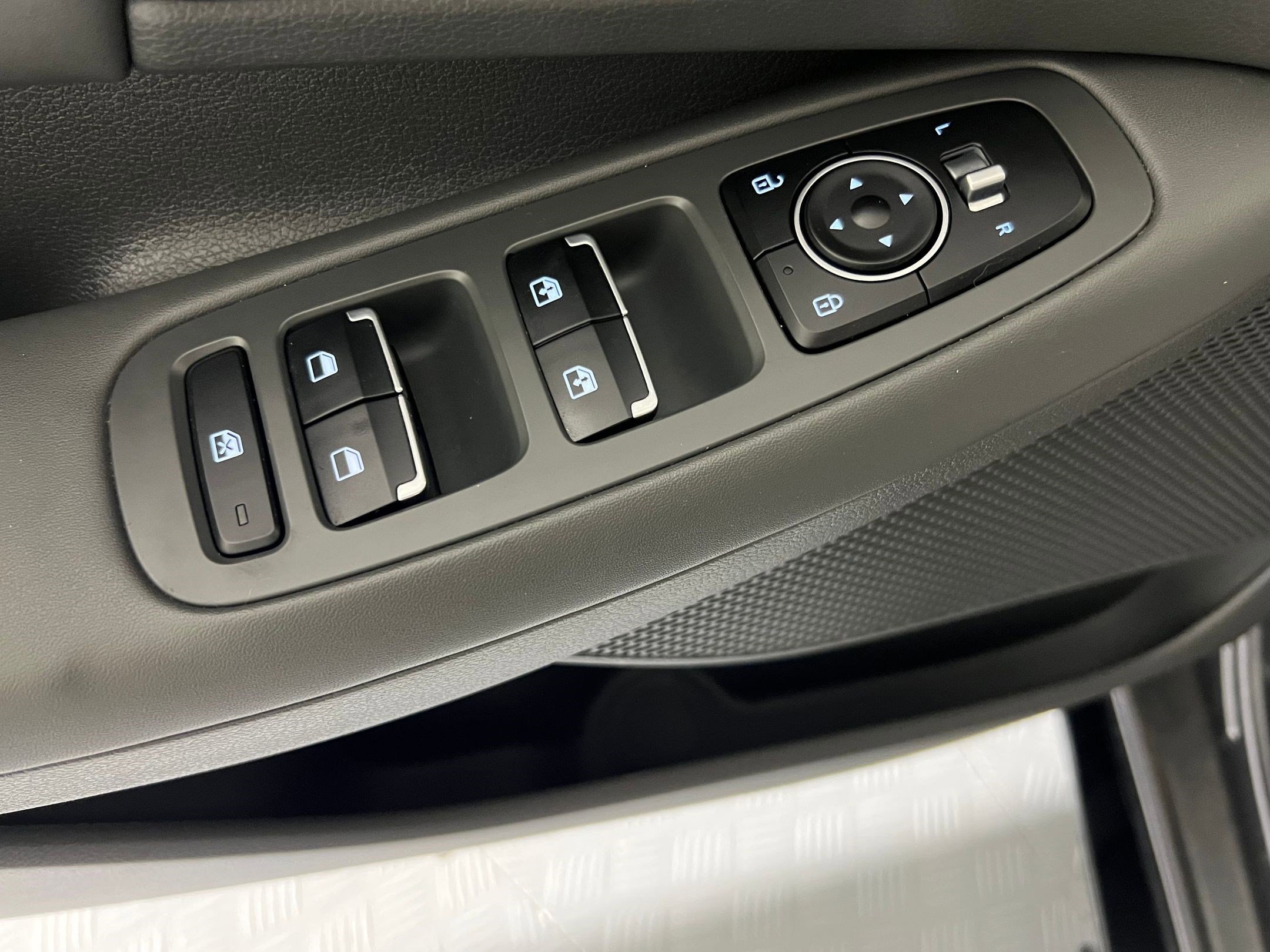 Used 2021 Hyundai Sonata SEL image 23