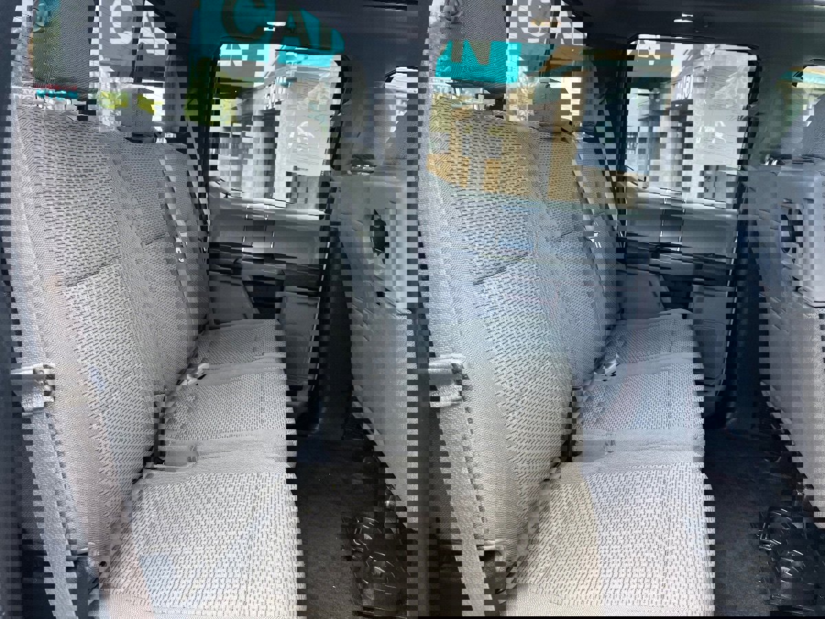 Used 2016 Ford F150 XLT w/ Equipment Group 302A Luxury AWD/4WD image 35