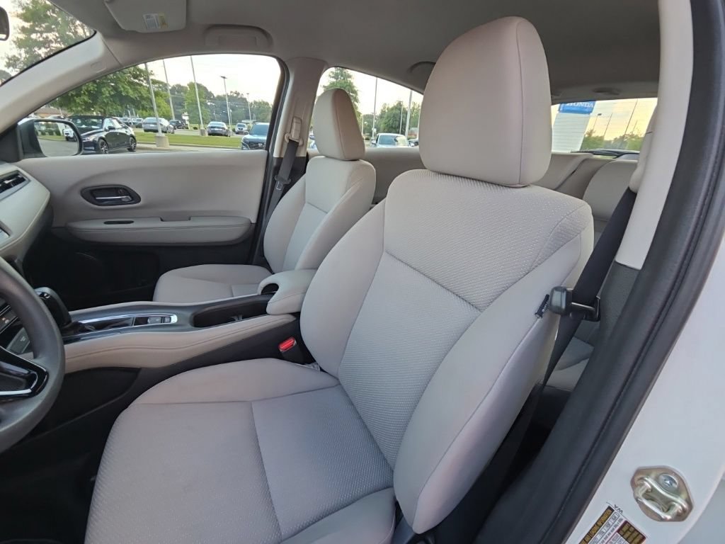 Used 2016 Honda HR-V LX image 23