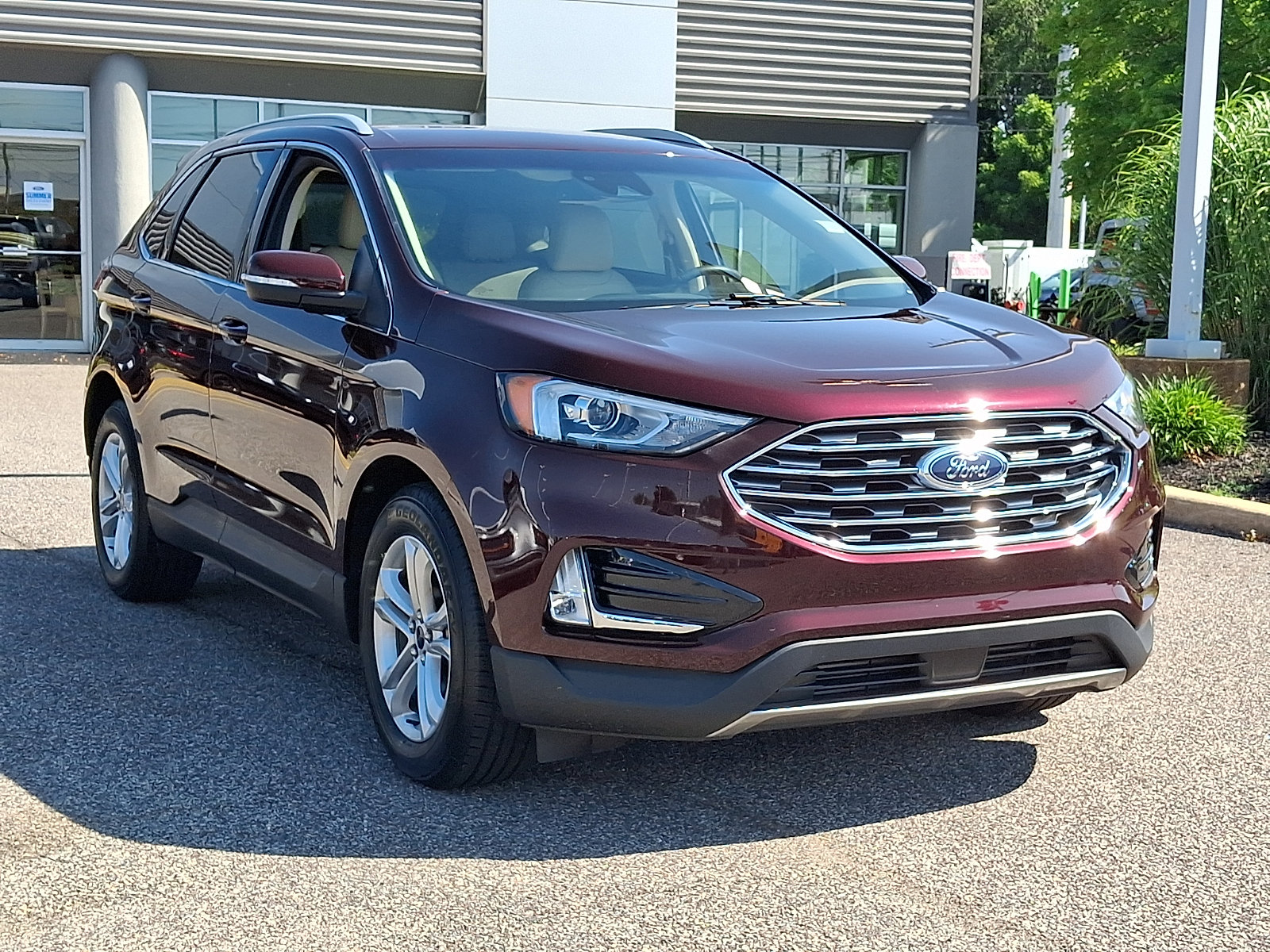 Certified 2020 Ford Edge SEL w/ Convenience Package FWD image 2