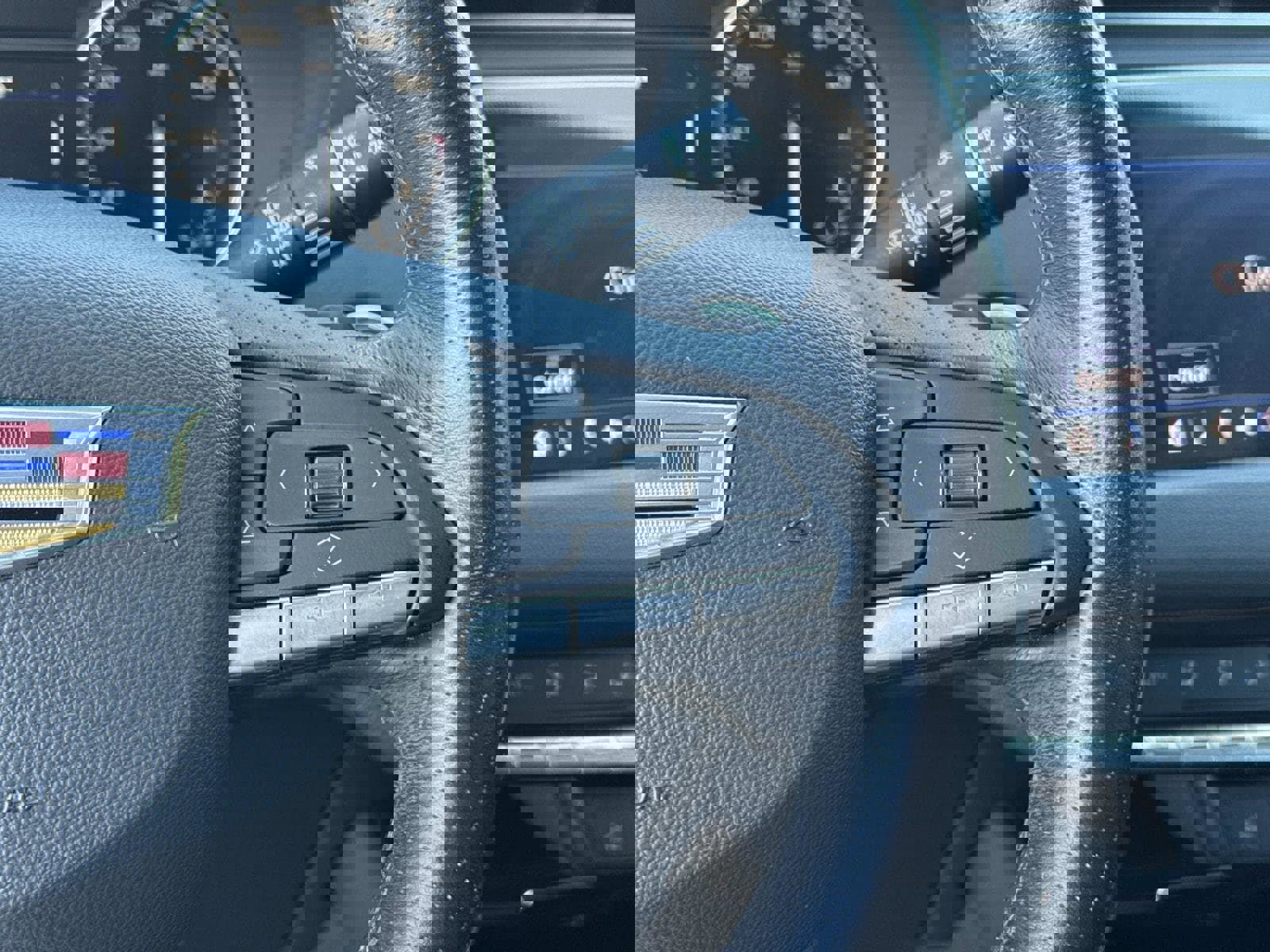 Used 2022 Cadillac XT4 Sport w/ Enhanced Visibility Package image 30